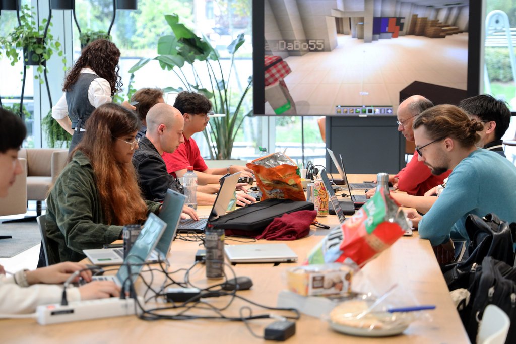 SQUARE at HSG goes Minecraft | unisg.ch