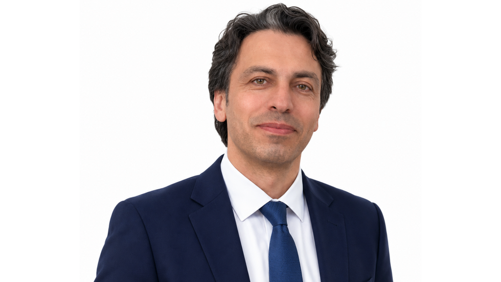 Berufung: Kazem Haki Berufung: Kazem Haki