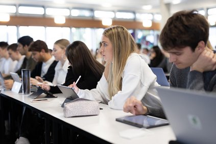 Aufgelaufene Teuerung: Regierung genehmigt Erhöhung der Studiengebühren an der HSG 