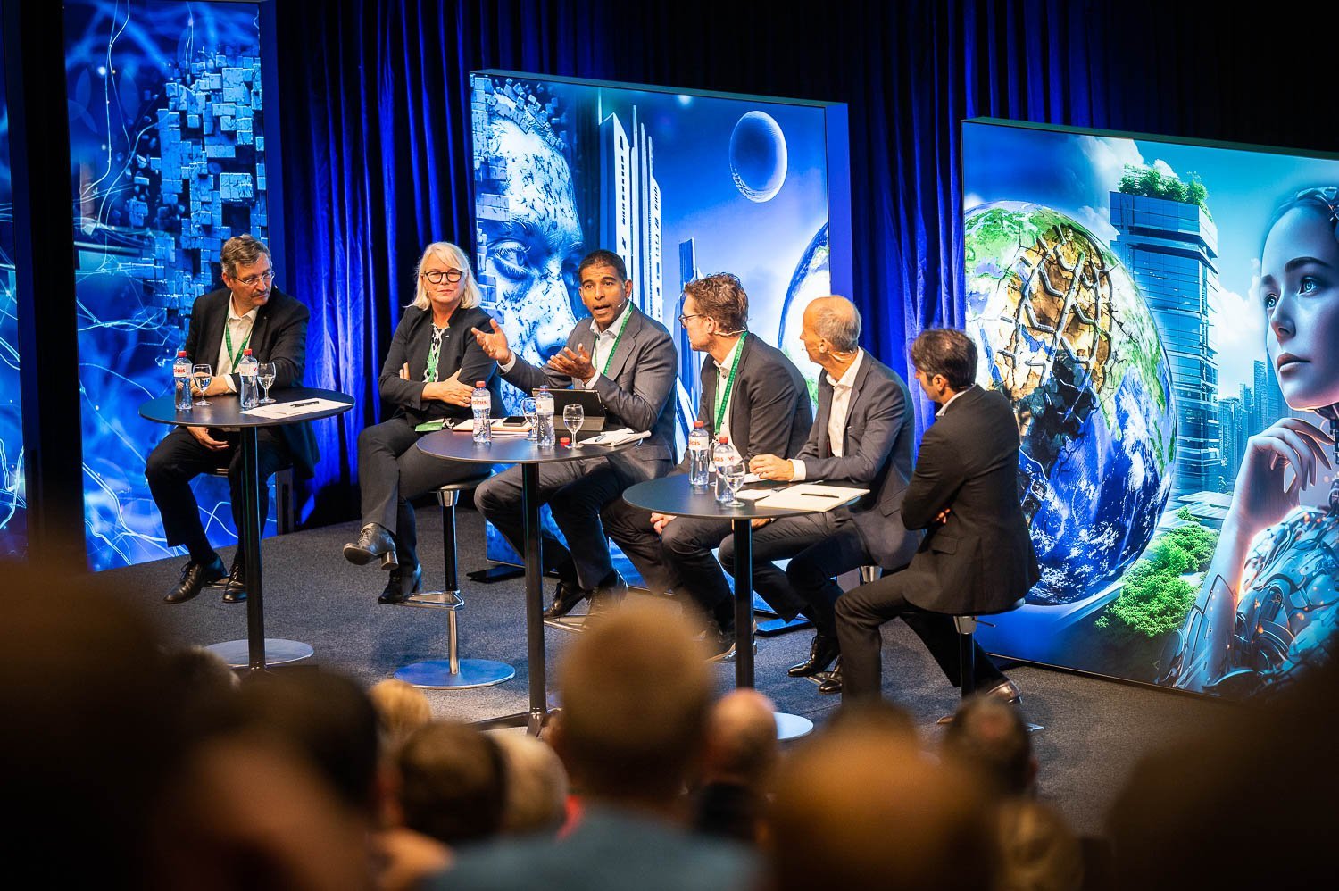 Internationales Symposium: Viele Fragen und einige Antworten zur Zukunft der Universitäten