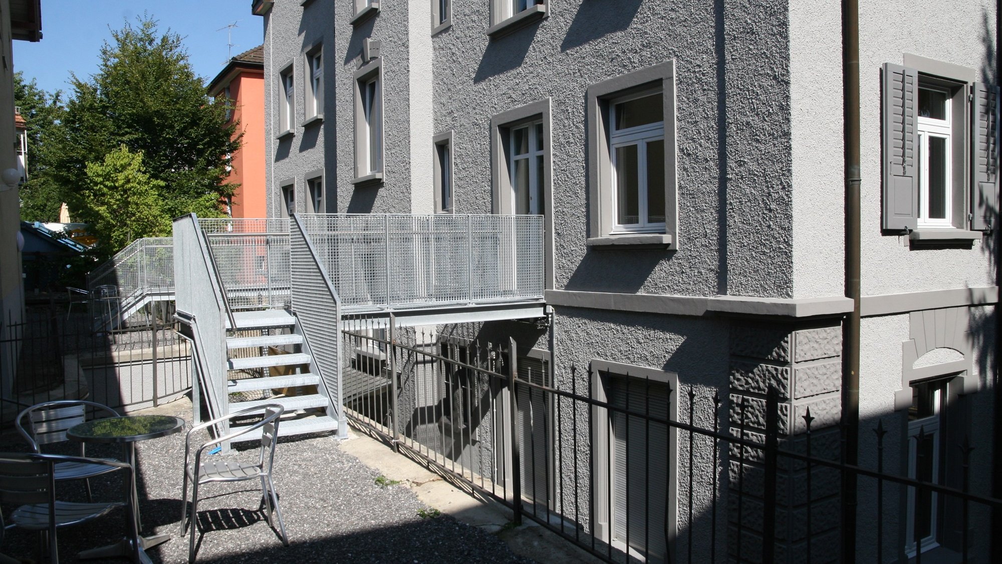 Stairs in front of the apartmenthouse