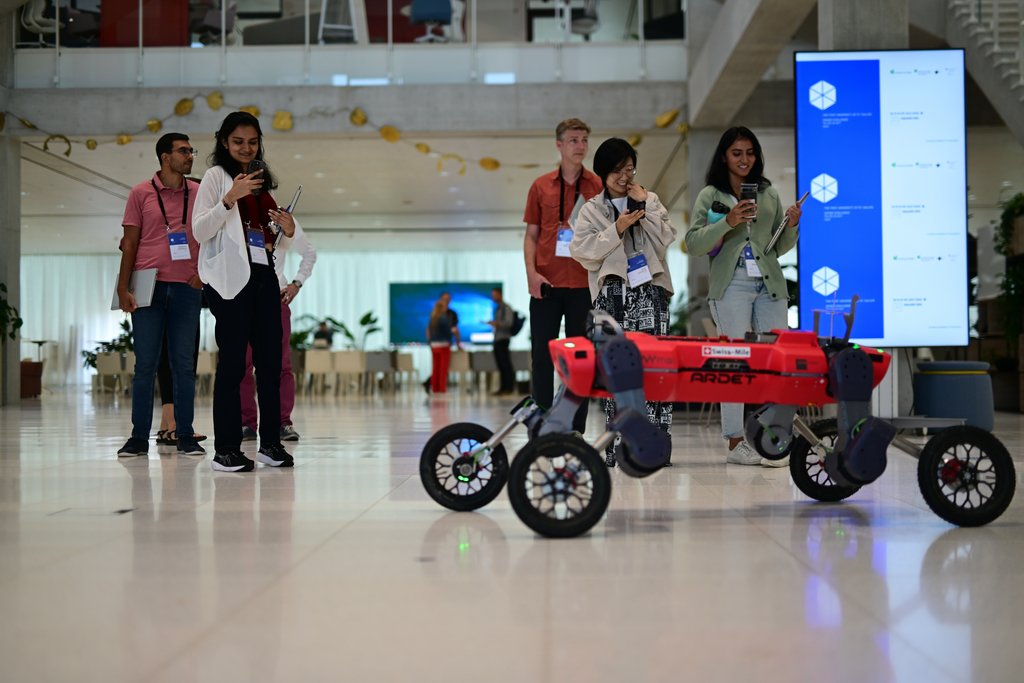 Internationale Expert:innen testen an der HSG das neue EU-Gesetz zur Künstlichen Intelligenz