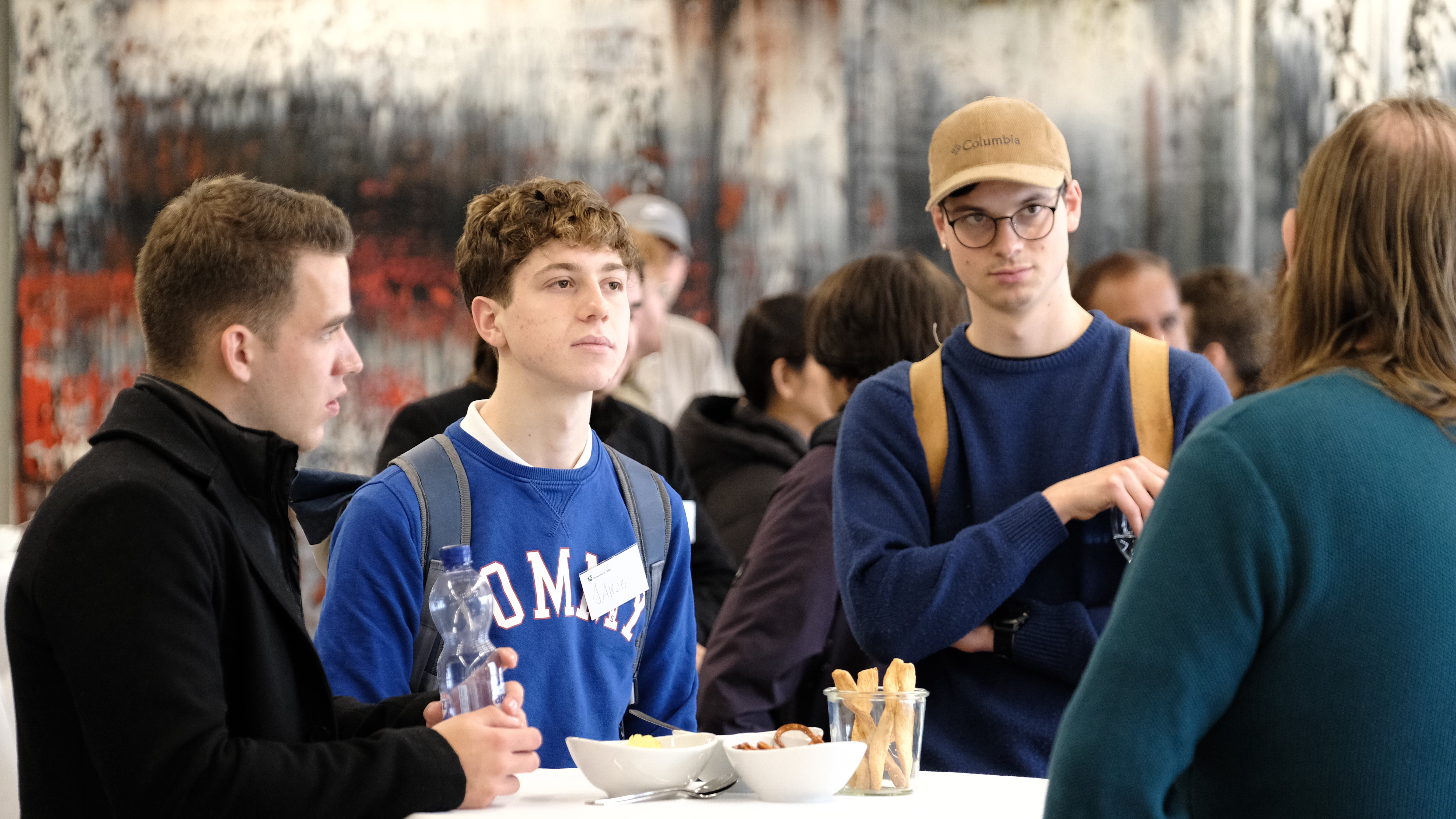 Sprich mit Studierenden