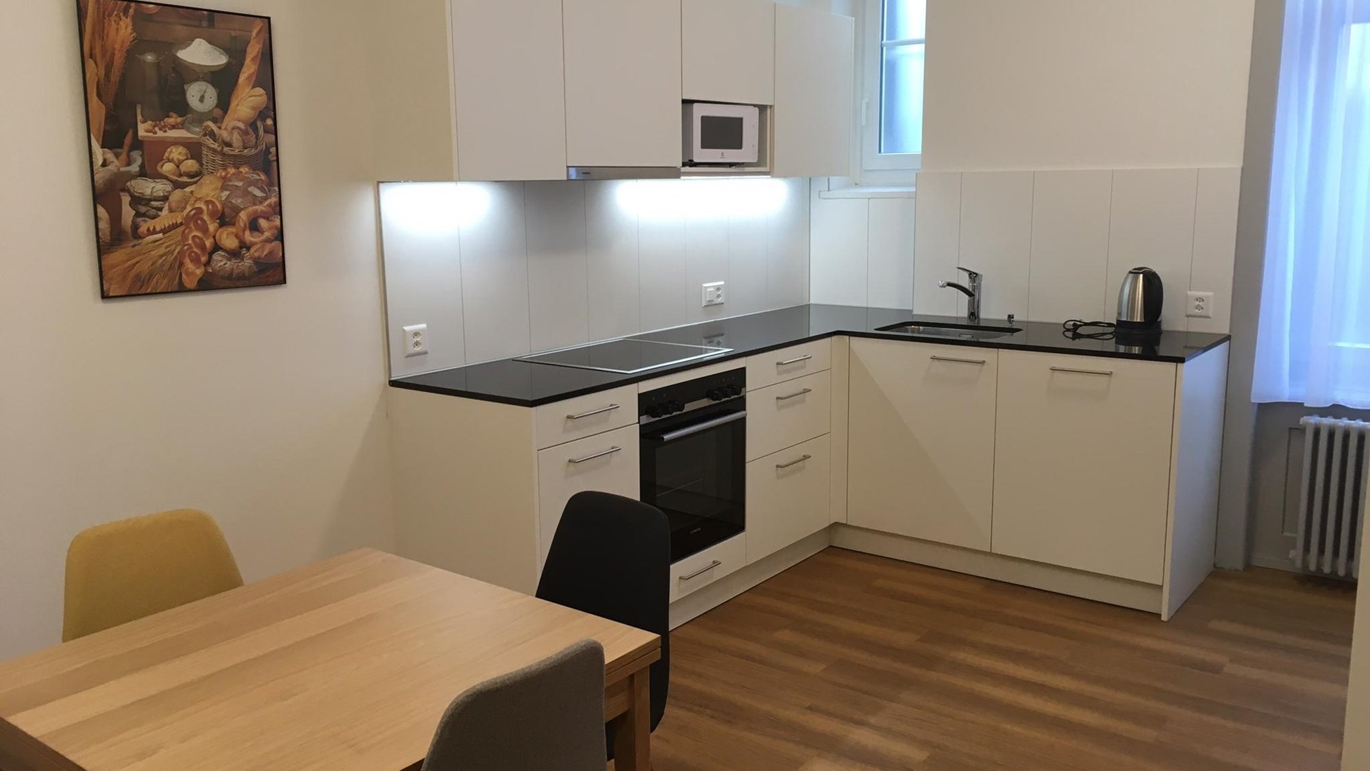 Kitchen and dining table