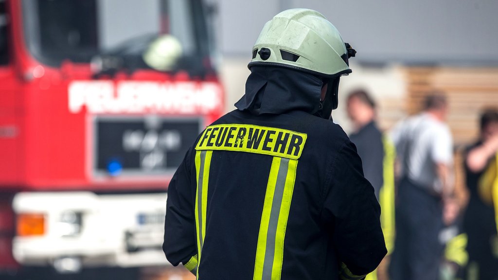 German firefighters extinguish the last fires after the big fire