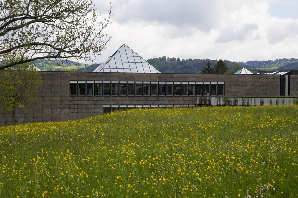 Reduced opening hours and Saturday closures