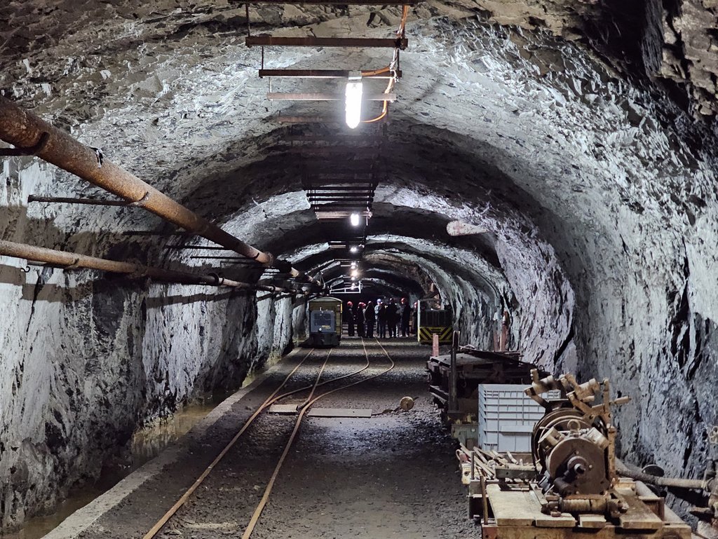 Die Studierenden während der Exkursion im Bergwerk.