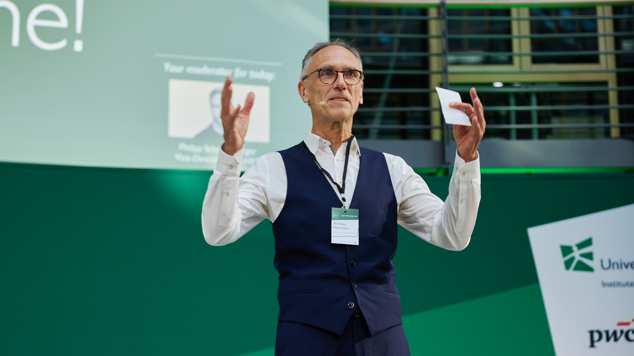 Gastgeber Professor Andreas Herrmann