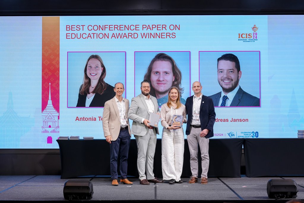 Wie lernen wir mit KI erfolgreich? Tipps für die Praxis Wie lernen wir mit KI erfolgreich? Tipps für die Praxis