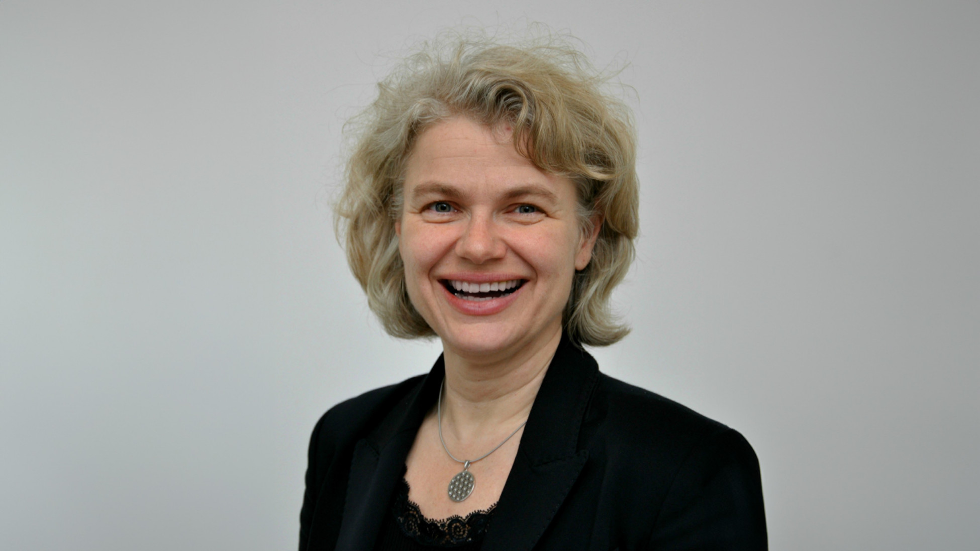 Bernadette Dilger is Professor of Business Education and Educational Management. She is the Academic Director of the Centre of Learning and Teaching in Higher Education (HDZ-HSG) and was responsible for the didactic concept of SQUARE.