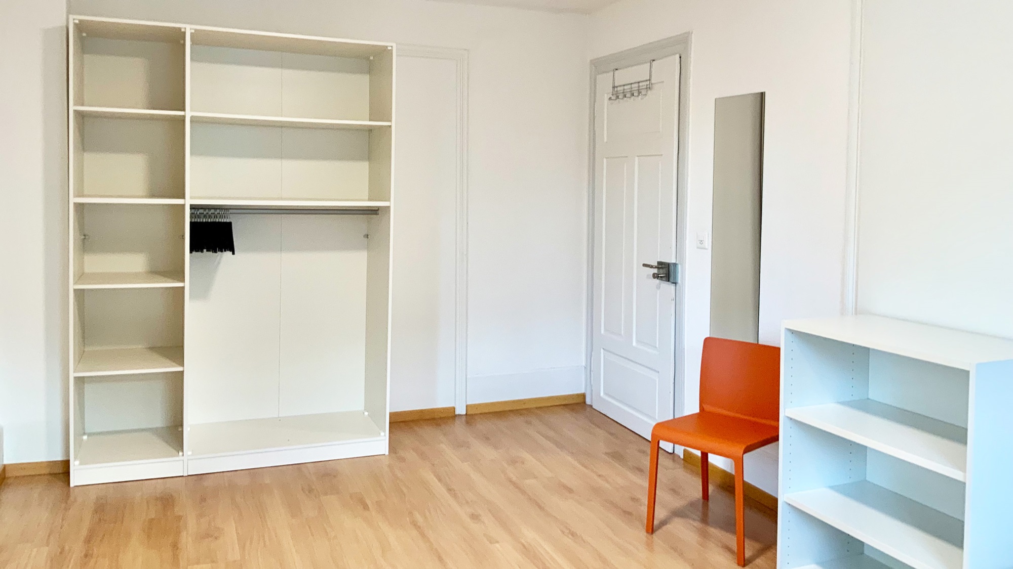 Closet in the bedroom